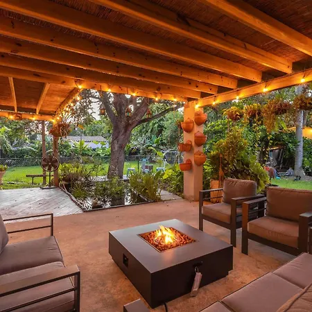 New Villa Jungle Paradise Heated Pool Bbq Soccer